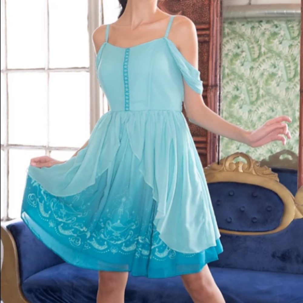 Hot Topic Light Blue PRINCESS COSTUME Cold Shoulder Midi Dress